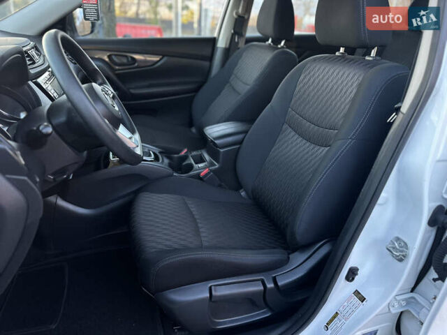 Білий Ніссан Rogue, об'ємом двигуна 2.49 л та пробігом 90 тис. км за 14200 $, фото 23 на Automoto.ua