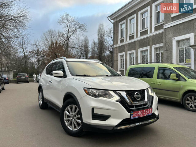 Белый Ниссан Rogue, объемом двигателя 2.49 л и пробегом 164 тыс. км за 14500 $, фото 6 на Automoto.ua