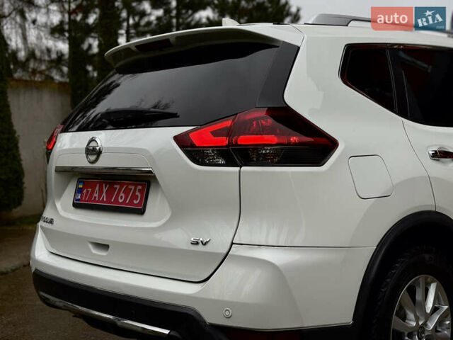 Белый Ниссан Rogue, объемом двигателя 2.5 л и пробегом 138 тыс. км за 13900 $, фото 26 на Automoto.ua