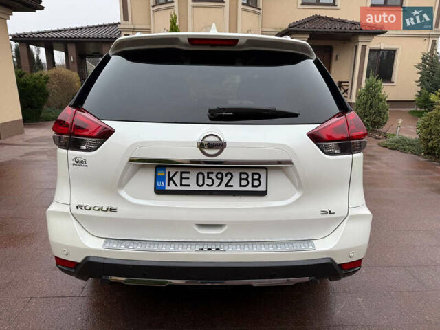 Белый Ниссан Rogue, объемом двигателя 2.49 л и пробегом 117 тыс. км за 17800 $, фото 7 на Automoto.ua