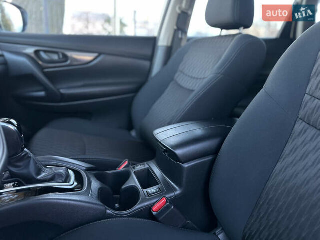 Білий Ніссан Rogue, об'ємом двигуна 2.49 л та пробігом 90 тис. км за 14200 $, фото 25 на Automoto.ua