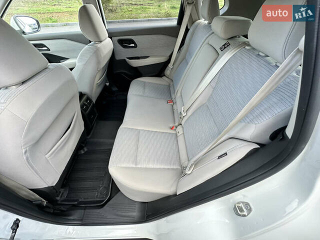 Білий Ніссан Rogue, об'ємом двигуна 2.49 л та пробігом 94 тис. км за 21499 $, фото 67 на Automoto.ua