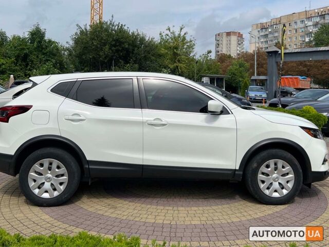 Белый Ниссан Rogue, объемом двигателя 2 л и пробегом 63 тыс. км за 17200 $, фото 7 на Automoto.ua