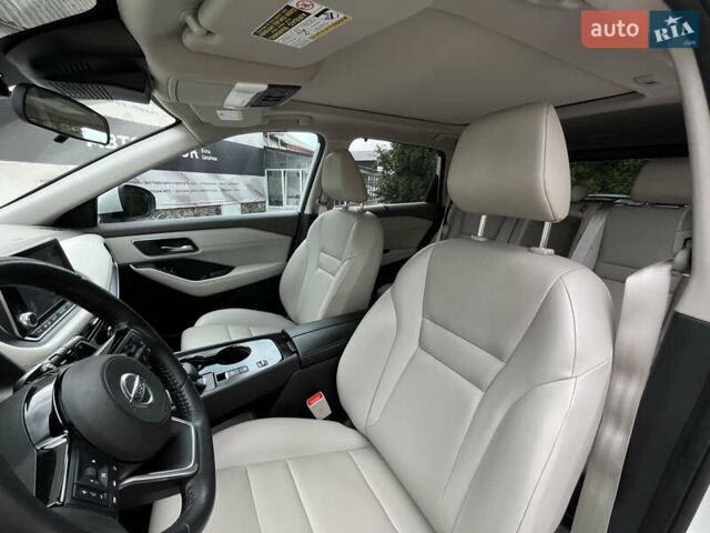 Белый Ниссан Rogue, объемом двигателя 2.49 л и пробегом 142 тыс. км за 21900 $, фото 16 на Automoto.ua