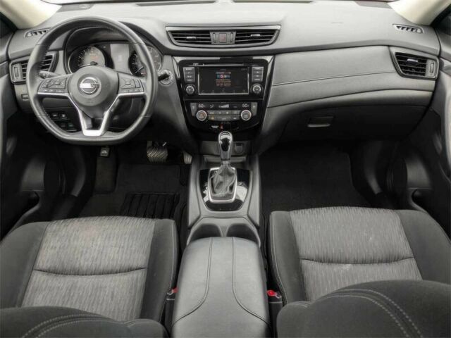 Белый Ниссан Rogue, объемом двигателя 2.5 л и пробегом 48 тыс. км за 12500 $, фото 7 на Automoto.ua