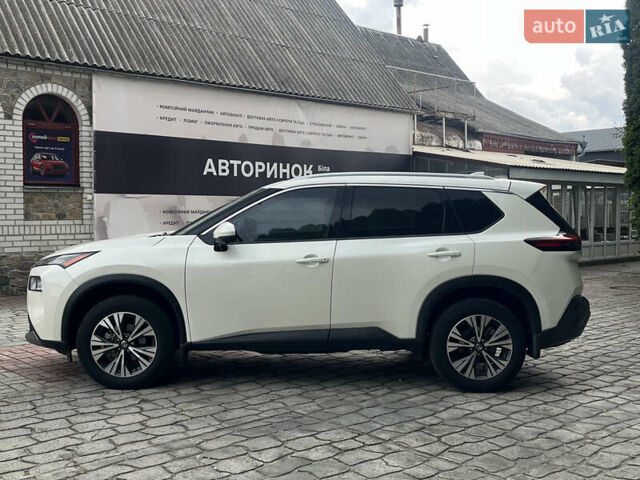 Белый Ниссан Rogue, объемом двигателя 2.49 л и пробегом 142 тыс. км за 21900 $, фото 4 на Automoto.ua