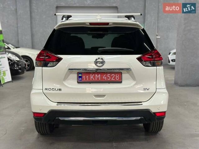 Белый Ниссан Rogue, объемом двигателя 2.5 л и пробегом 103 тыс. км за 16999 $, фото 5 на Automoto.ua