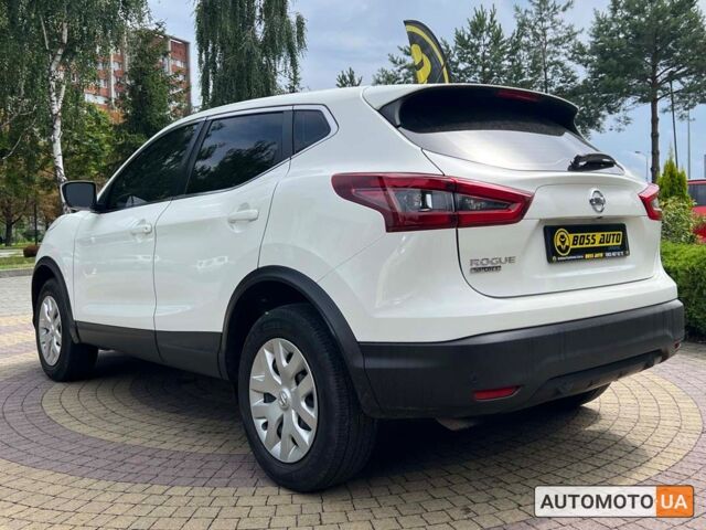 Белый Ниссан Rogue, объемом двигателя 2 л и пробегом 63 тыс. км за 17200 $, фото 4 на Automoto.ua
