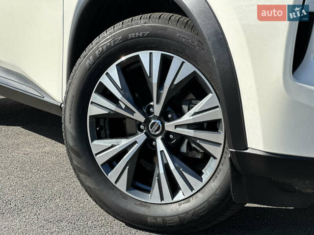 Білий Ніссан Rogue, об'ємом двигуна 2.49 л та пробігом 94 тис. км за 21499 $, фото 25 на Automoto.ua