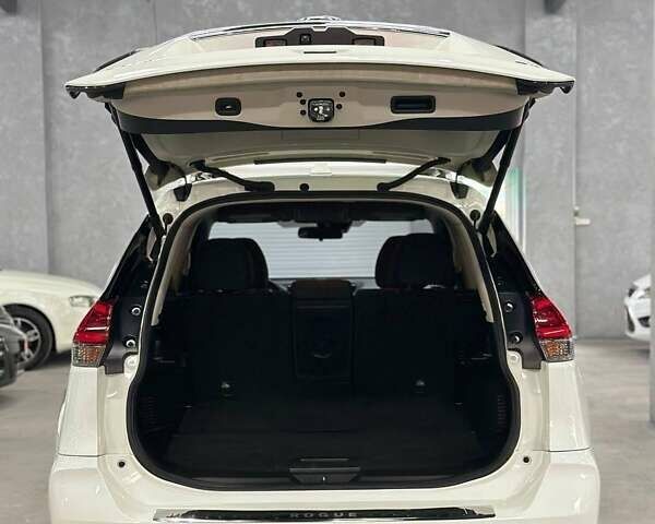 Белый Ниссан Rogue, объемом двигателя 2.5 л и пробегом 103 тыс. км за 16999 $, фото 23 на Automoto.ua