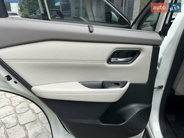 Белый Ниссан Rogue, объемом двигателя 2.49 л и пробегом 142 тыс. км за 21900 $, фото 10 на Automoto.ua