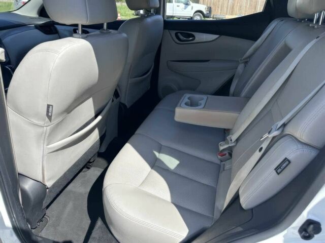 Білий Ніссан Rogue, об'ємом двигуна 2 л та пробігом 49 тис. км за 14500 $, фото 11 на Automoto.ua