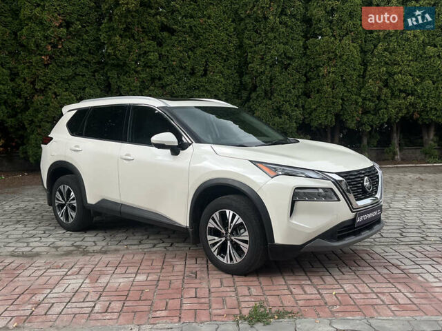 Белый Ниссан Rogue, объемом двигателя 2.49 л и пробегом 142 тыс. км за 21900 $, фото 1 на Automoto.ua