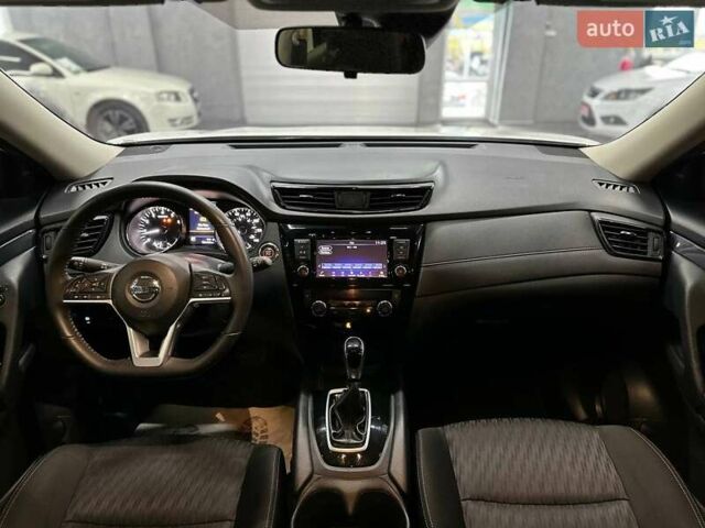 Белый Ниссан Rogue, объемом двигателя 2.5 л и пробегом 103 тыс. км за 16999 $, фото 21 на Automoto.ua