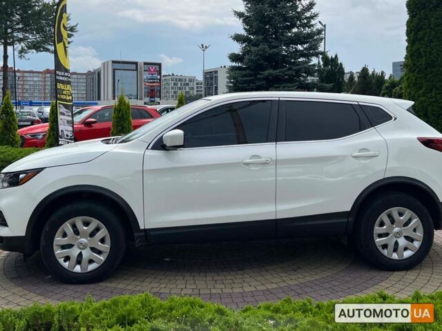 Белый Ниссан Rogue, объемом двигателя 2 л и пробегом 63 тыс. км за 17200 $, фото 3 на Automoto.ua