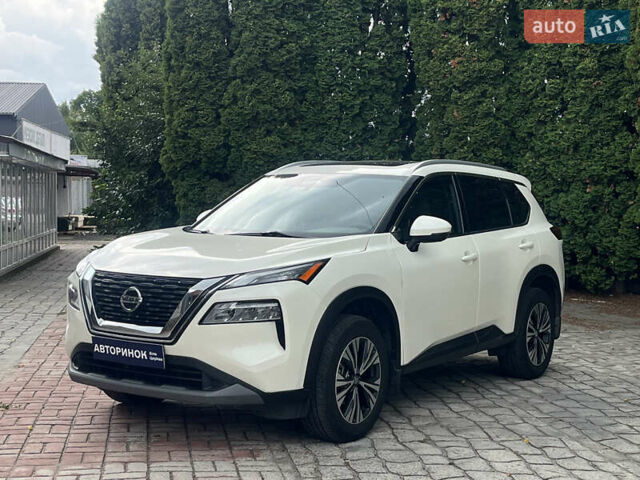 Белый Ниссан Rogue, объемом двигателя 2.49 л и пробегом 142 тыс. км за 21900 $, фото 3 на Automoto.ua
