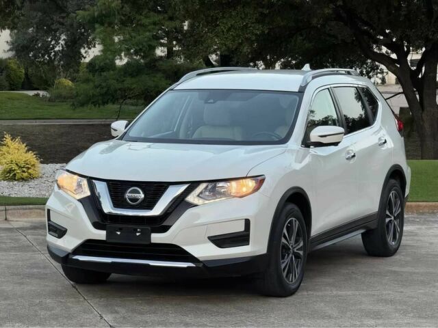 Белый Ниссан Rogue, объемом двигателя 2.5 л и пробегом 30 тыс. км за 8500 $, фото 2 на Automoto.ua