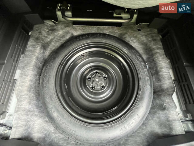 Белый Ниссан Rogue, объемом двигателя 2.49 л и пробегом 142 тыс. км за 21900 $, фото 21 на Automoto.ua