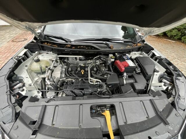 Белый Ниссан Rogue, объемом двигателя 2.5 л и пробегом 36 тыс. км за 22500 $, фото 23 на Automoto.ua