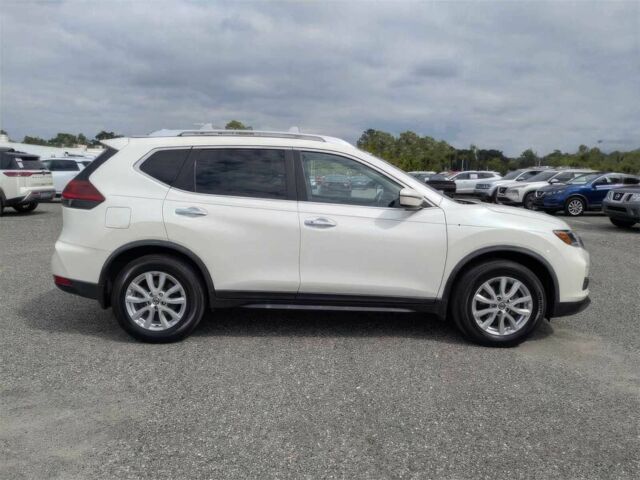 Белый Ниссан Rogue, объемом двигателя 2.5 л и пробегом 48 тыс. км за 12500 $, фото 2 на Automoto.ua