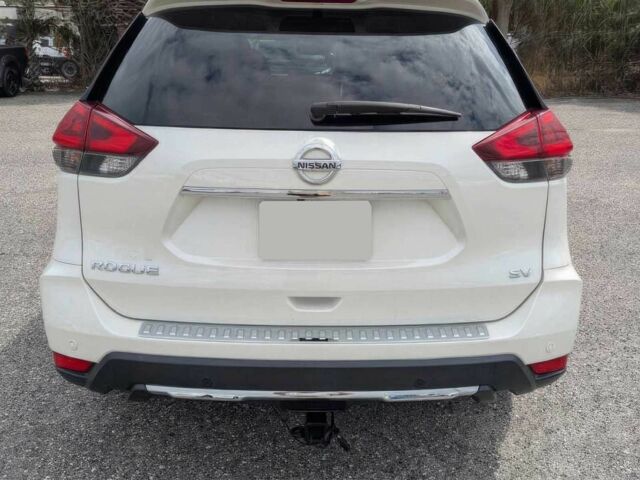 Белый Ниссан Rogue, объемом двигателя 2.5 л и пробегом 48 тыс. км за 12500 $, фото 5 на Automoto.ua