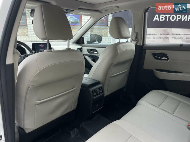 Белый Ниссан Rogue, объемом двигателя 2.49 л и пробегом 142 тыс. км за 21900 $, фото 15 на Automoto.ua