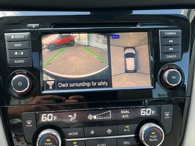 Білий Ніссан Rogue, об'ємом двигуна 2 л та пробігом 30 тис. км за 18999 $, фото 4 на Automoto.ua