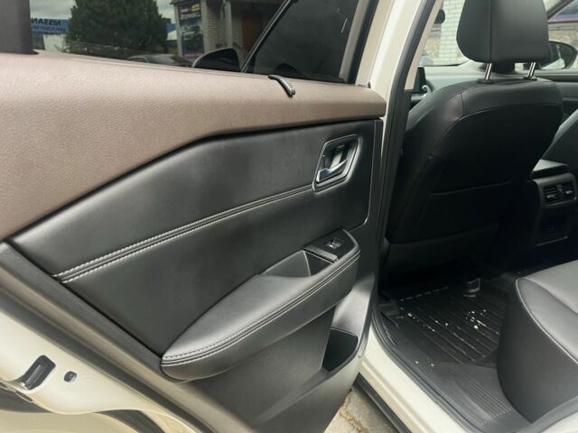 Белый Ниссан Rogue, объемом двигателя 2.5 л и пробегом 36 тыс. км за 22500 $, фото 17 на Automoto.ua