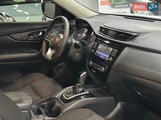 Белый Ниссан Rogue, объемом двигателя 2.5 л и пробегом 103 тыс. км за 16999 $, фото 20 на Automoto.ua