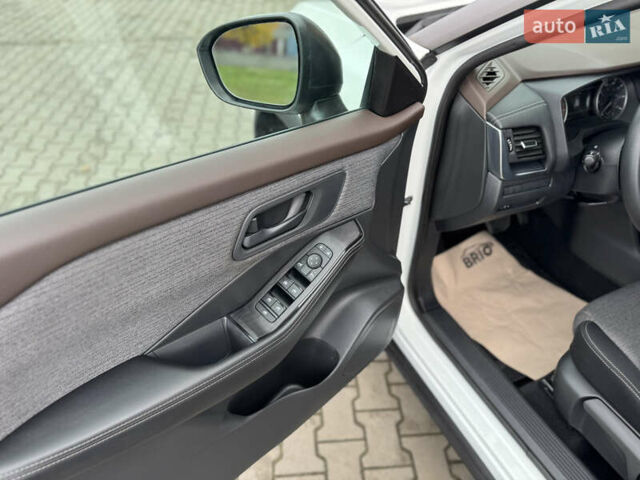 Білий Ніссан Rogue, об'ємом двигуна 2.5 л та пробігом 147 тис. км за 18900 $, фото 20 на Automoto.ua