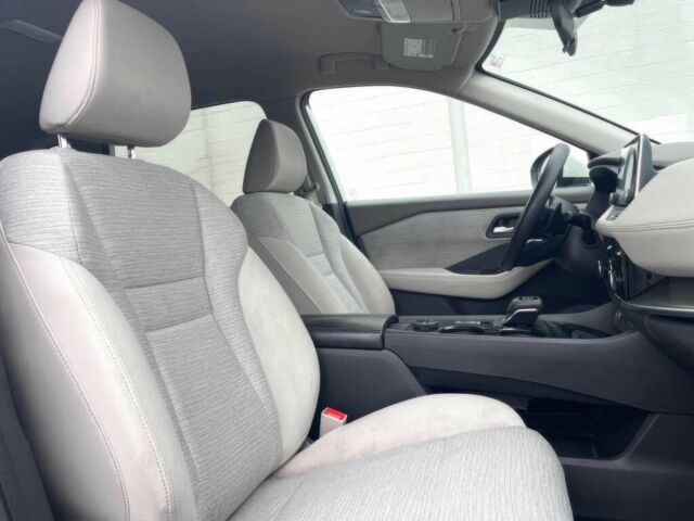 Белый Ниссан Rogue, объемом двигателя 2.5 л и пробегом 16 тыс. км за 14000 $, фото 9 на Automoto.ua