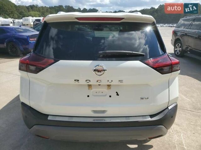 Белый Ниссан Rogue, объемом двигателя 2.49 л и пробегом 189 тыс. км за 5500 $, фото 5 на Automoto.ua