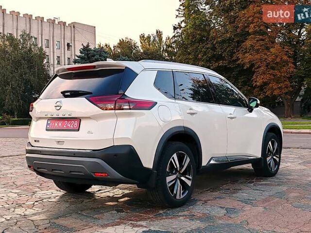 Белый Ниссан Rogue, объемом двигателя 2.49 л и пробегом 85 тыс. км за 24999 $, фото 9 на Automoto.ua