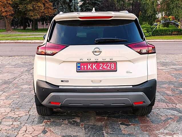Белый Ниссан Rogue, объемом двигателя 2.49 л и пробегом 85 тыс. км за 24999 $, фото 8 на Automoto.ua