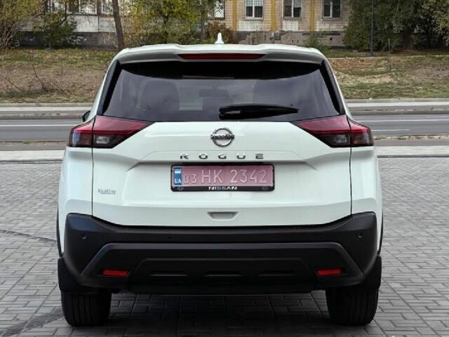 Белый Ниссан Rogue, объемом двигателя 2.5 л и пробегом 155 тыс. км за 19200 $, фото 5 на Automoto.ua