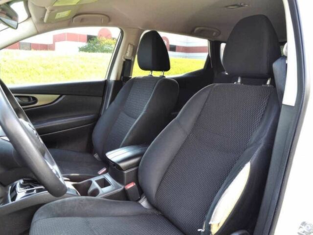 Белый Ниссан Rogue, объемом двигателя 2 л и пробегом 12 тыс. км за 16200 $, фото 7 на Automoto.ua