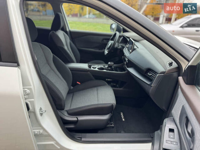 Білий Ніссан Rogue, об'ємом двигуна 2.5 л та пробігом 147 тис. км за 18900 $, фото 32 на Automoto.ua