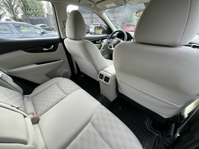 Белый Ниссан Rogue, объемом двигателя 2 л и пробегом 84 тыс. км за 16500 $, фото 13 на Automoto.ua