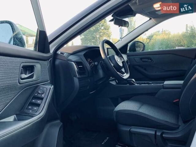 Белый Ниссан Rogue, объемом двигателя 2.49 л и пробегом 38 тыс. км за 20999 $, фото 23 на Automoto.ua