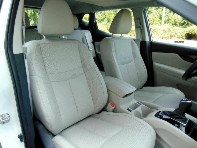 Белый Ниссан Rogue, объемом двигателя 2 л и пробегом 18 тыс. км за 4800 $, фото 13 на Automoto.ua