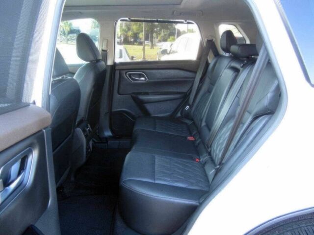 Білий Ніссан Rogue, об'ємом двигуна 2.5 л та пробігом 10 тис. км за 6400 $, фото 9 на Automoto.ua