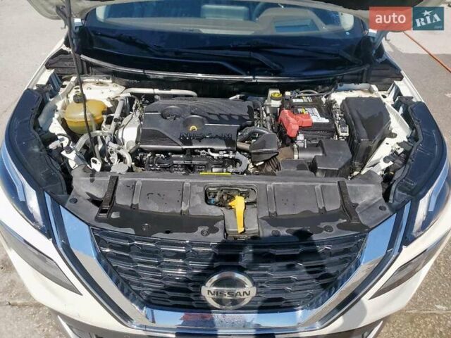 Белый Ниссан Rogue, объемом двигателя 2.49 л и пробегом 171 тыс. км за 6600 $, фото 11 на Automoto.ua