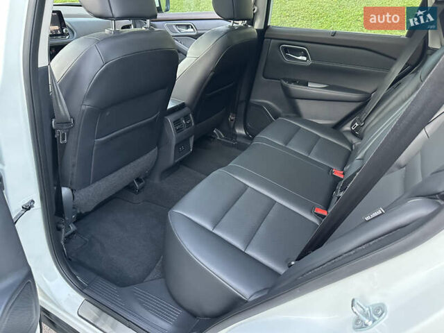 Білий Ніссан Rogue, об'ємом двигуна 2.5 л та пробігом 39 тис. км за 23900 $, фото 30 на Automoto.ua