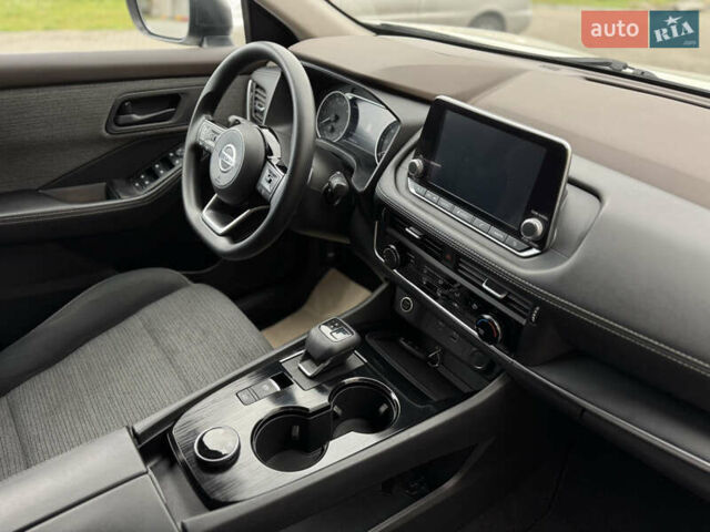 Білий Ніссан Rogue, об'ємом двигуна 2.5 л та пробігом 147 тис. км за 18900 $, фото 30 на Automoto.ua