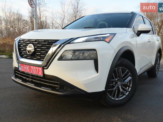 Білий Ніссан Rogue, об'ємом двигуна 2.5 л та пробігом 187 тис. км за 18150 $, фото 6 на Automoto.ua