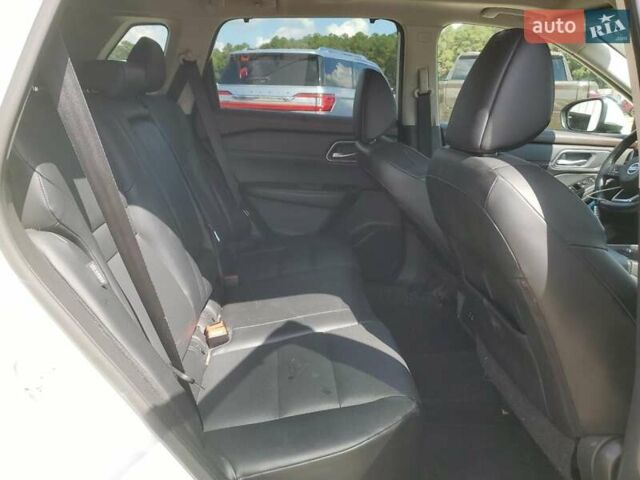 Белый Ниссан Rogue, объемом двигателя 2.49 л и пробегом 189 тыс. км за 5500 $, фото 10 на Automoto.ua