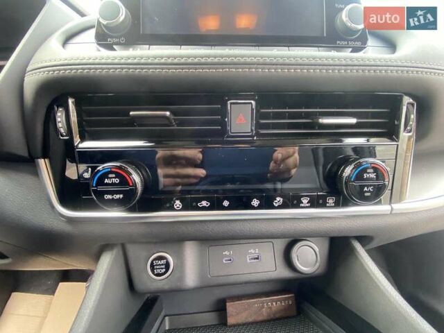 Білий Ніссан Rogue, об'ємом двигуна 2.49 л та пробігом 138 тис. км за 24990 $, фото 24 на Automoto.ua