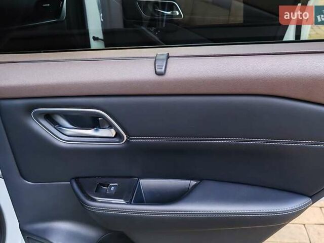 Белый Ниссан Rogue, объемом двигателя 2.49 л и пробегом 85 тыс. км за 24999 $, фото 18 на Automoto.ua