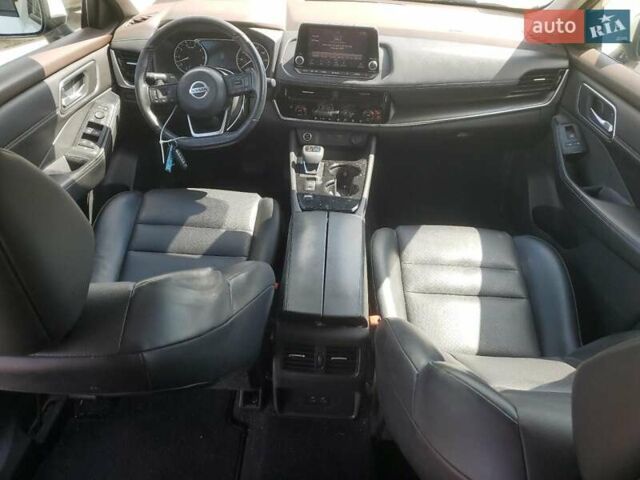 Белый Ниссан Rogue, объемом двигателя 2.49 л и пробегом 189 тыс. км за 5500 $, фото 7 на Automoto.ua