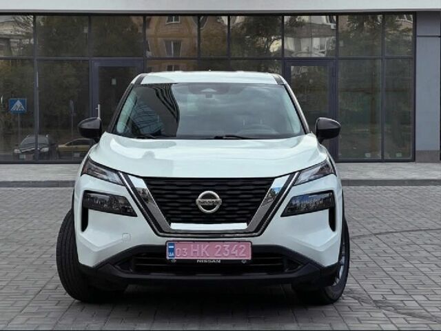 Белый Ниссан Rogue, объемом двигателя 2.5 л и пробегом 155 тыс. км за 19200 $, фото 1 на Automoto.ua